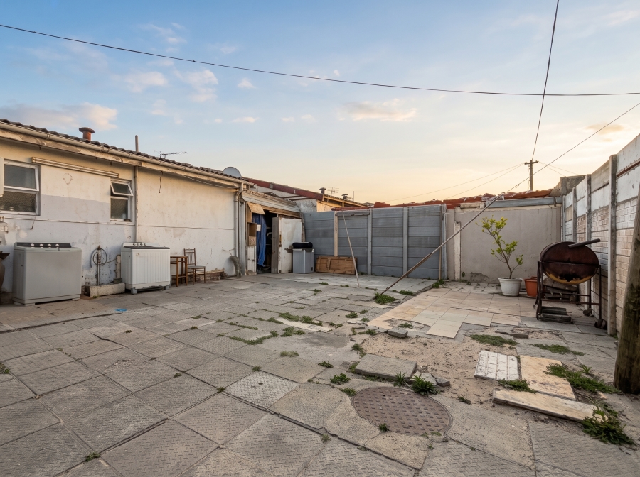 2 Bedroom Property for Sale in Belhar Western Cape